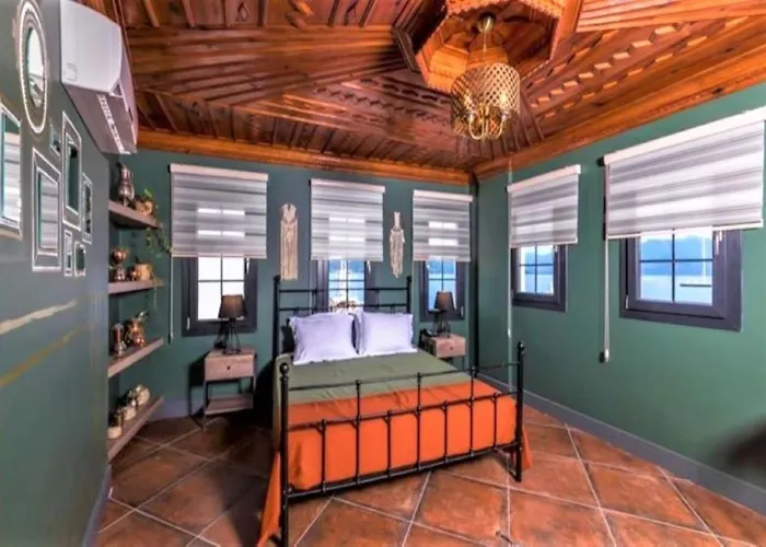 Sunset 3* Μαρμαρίς